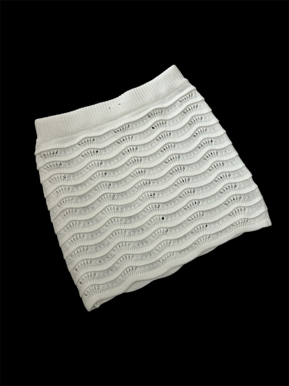 SHEIN White Knit Mini Skirt with Wave Texture